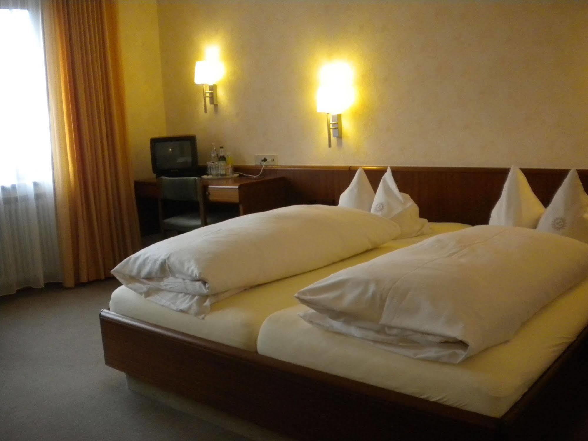 Hotel Garni Illertal Altenstadt  Buitenkant foto